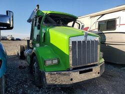 Salvage trucks for sale at Earlington, KY auction: 2006 Kenworth Construction T800