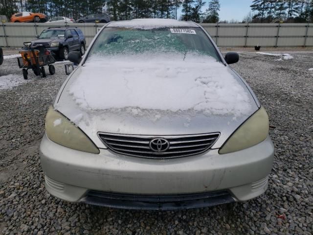 2005 Toyota Camry LE