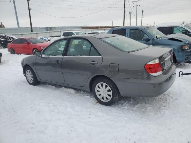 2005 Toyota Camry LE