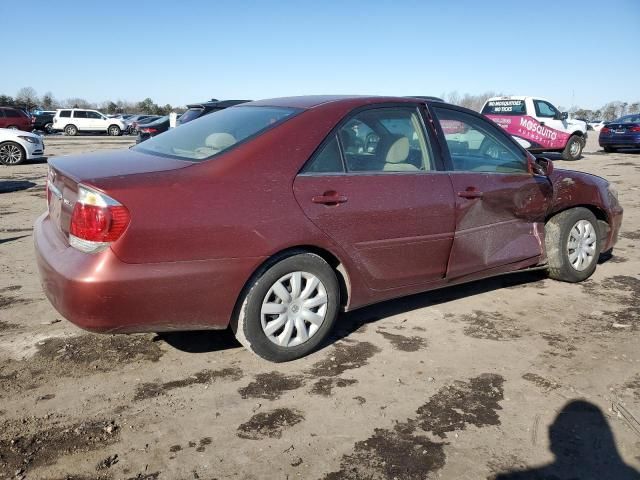 2005 Toyota Camry LE