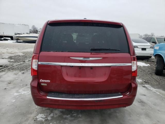 2013 Chrysler Town & Country Touring