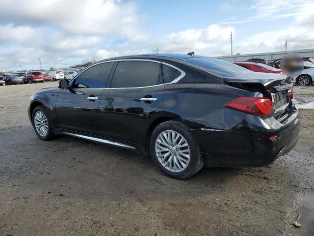 2016 Infiniti Q70 3.7