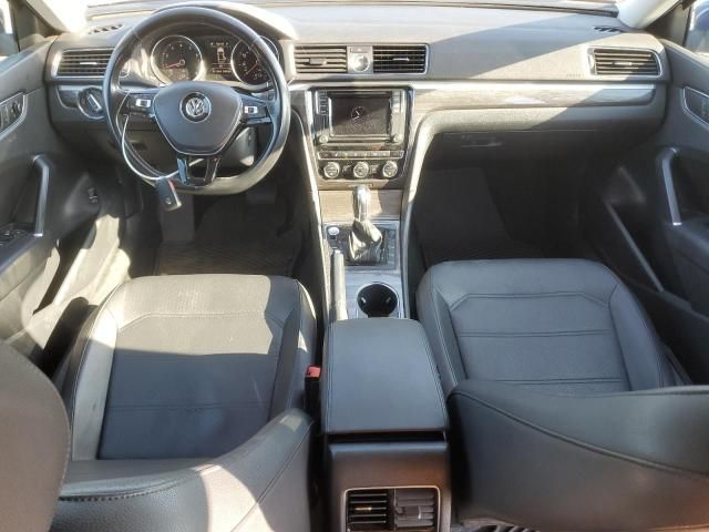 2017 Volkswagen Passat SE