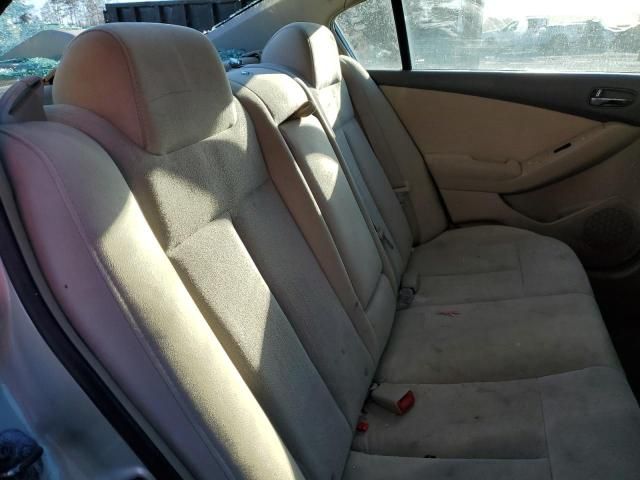 2010 Nissan Altima Base