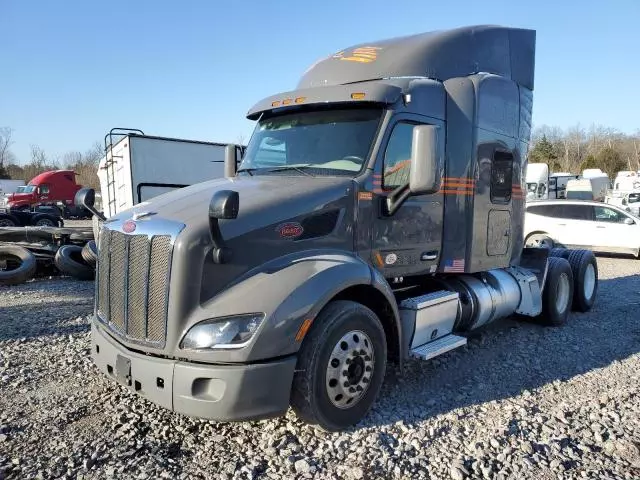 2019 Peterbilt 579