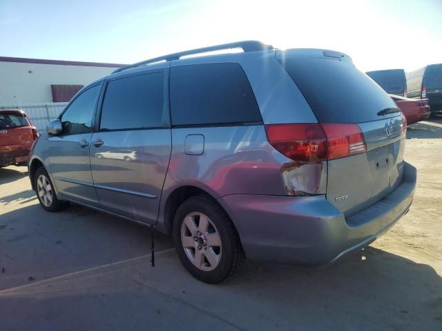 2004 Toyota Sienna XLE