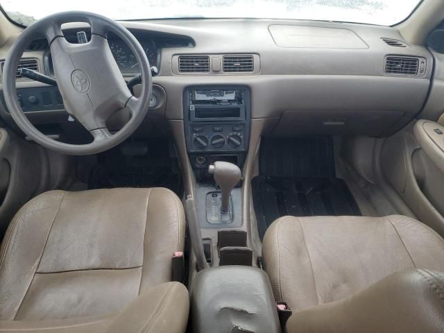 2000 Toyota Camry LE