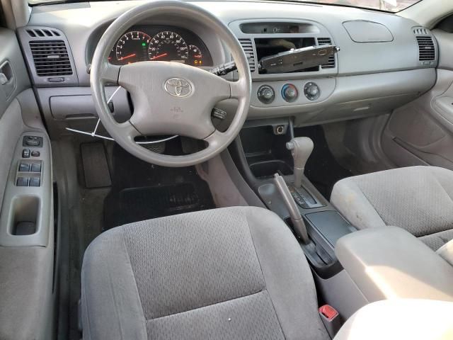 2004 Toyota Camry LE