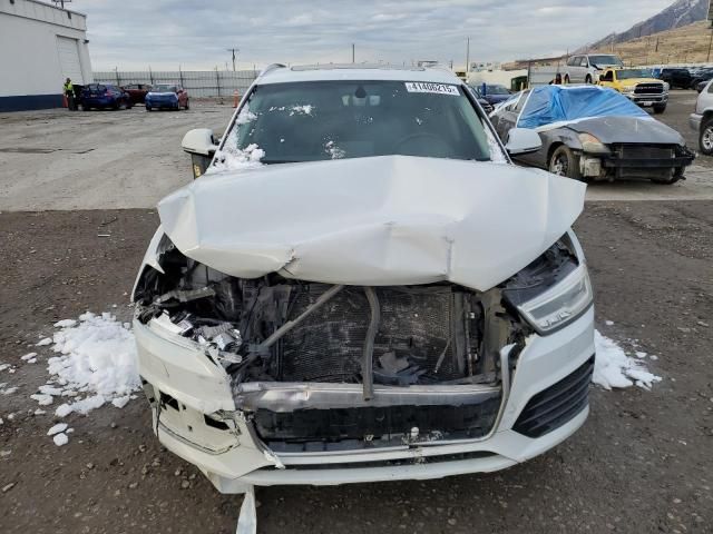 2016 Audi Q3 Prestige