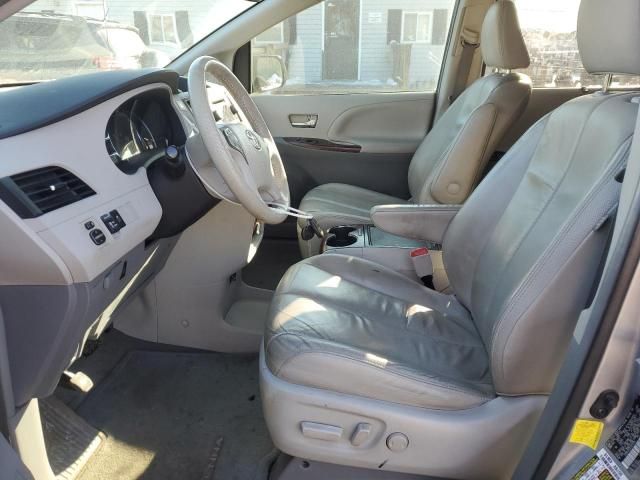 2012 Toyota Sienna XLE