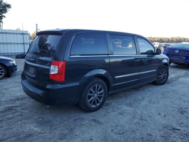 2015 Chrysler Town & Country S