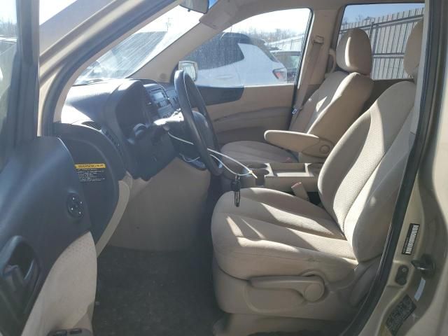 2008 Hyundai Entourage GLS