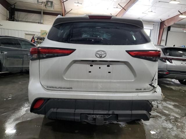 2022 Toyota Highlander XLE