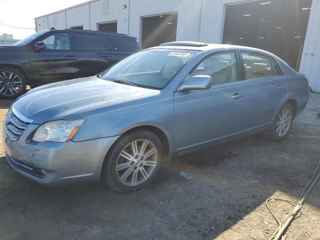 2005 Toyota Avalon XL