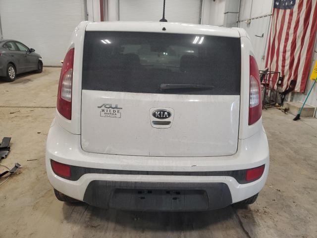 2013 KIA Soul +