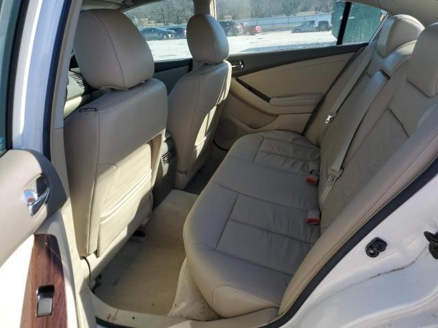 2010 Nissan Altima Base