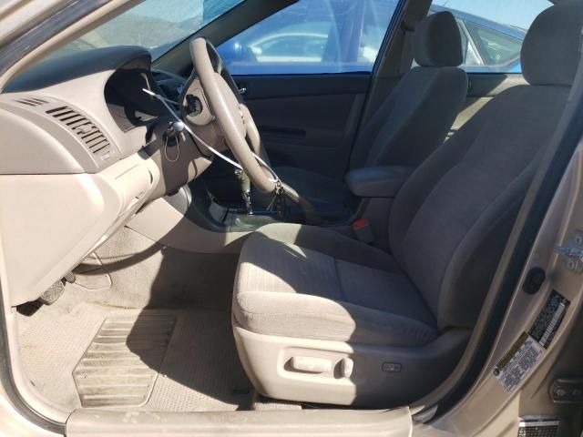 2005 Toyota Camry LE