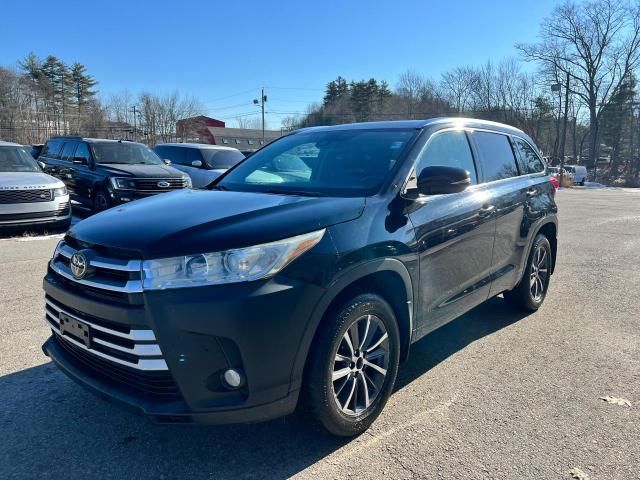 2018 Toyota Highlander SE