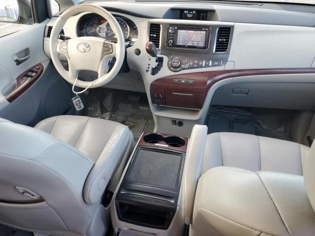 2013 Toyota Sienna XLE