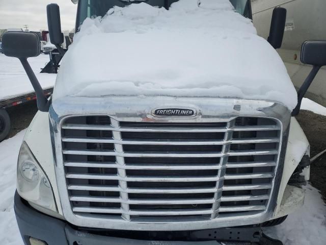 2015 Freightliner Cascadia 125