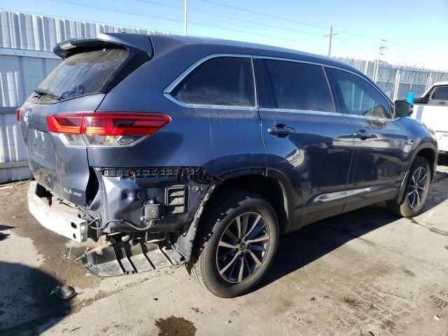 2019 Toyota Highlander SE