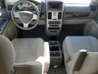 2010 Chrysler Town & Country LX