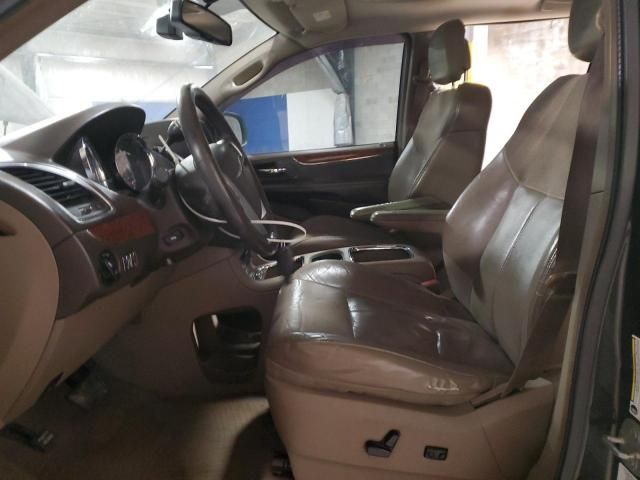 2011 Chrysler Town & Country Limited