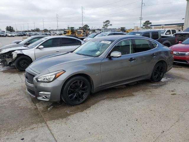 2017 Infiniti Q70 3.7