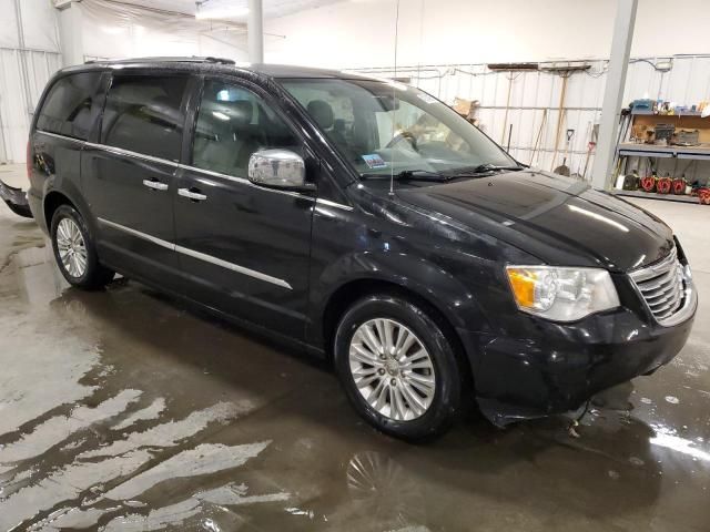 2013 Chrysler Town & Country Limited