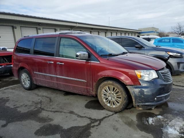 2013 Chrysler Town & Country Limited