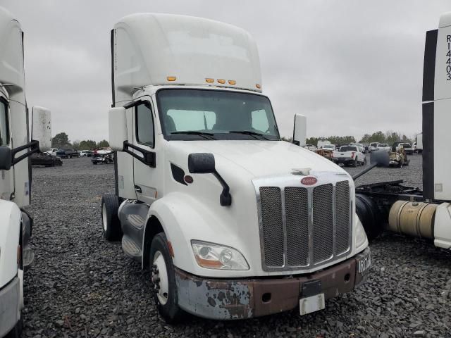 2016 Peterbilt 579