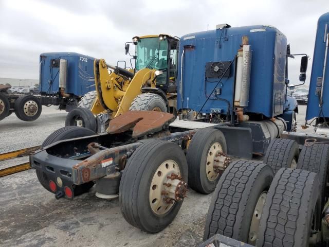 2007 Freightliner Conventional Columbia