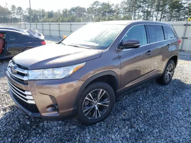 2019 Toyota Highlander LE