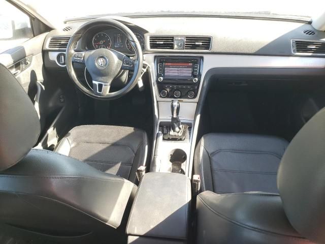 2013 Volkswagen Passat SE