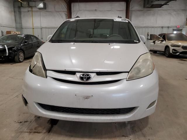 2006 Toyota Sienna XLE