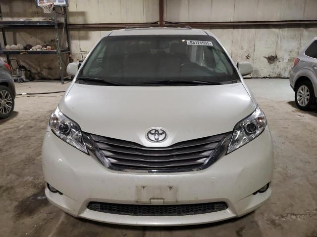 2017 Toyota Sienna XLE