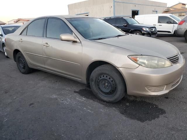 2005 Toyota Camry LE