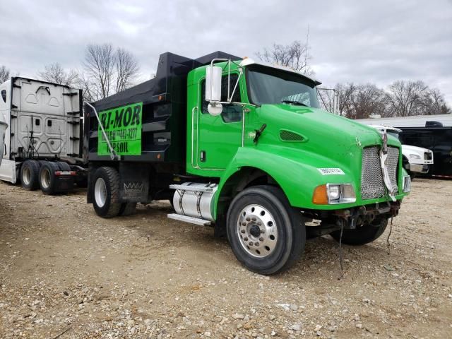 2005 Kenworth Construction T300