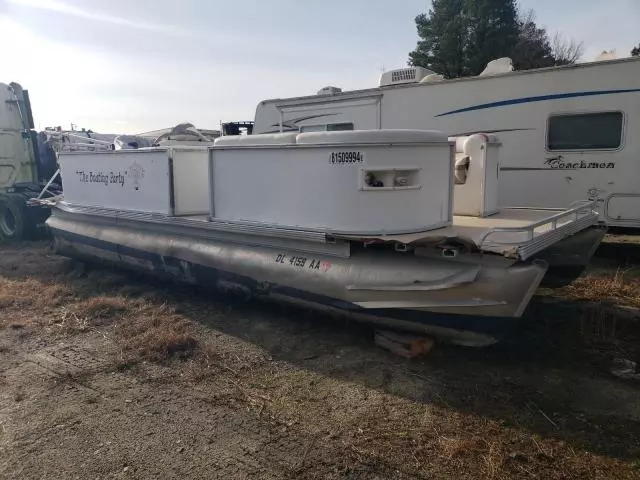 2008 Crestliner Boat