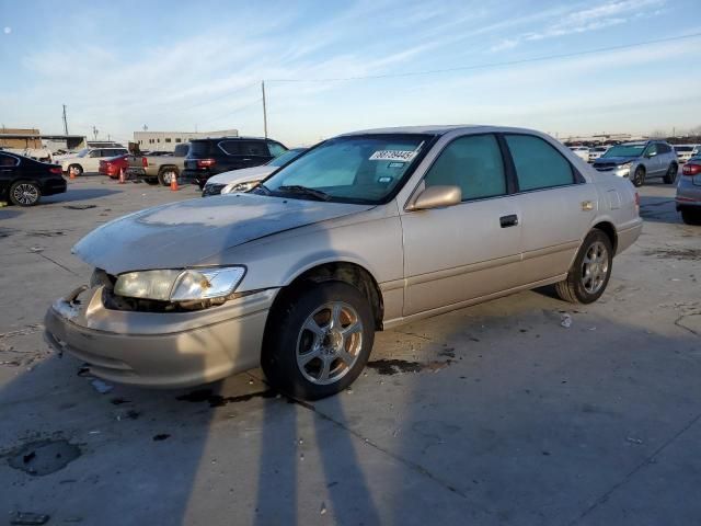 2001 Toyota Camry LE