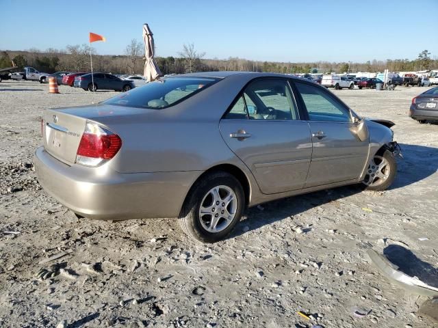 2005 Toyota Camry LE