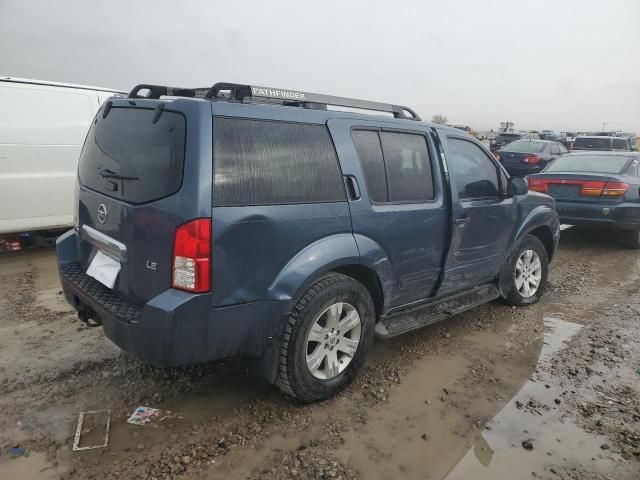 2005 Nissan Pathfinder LE