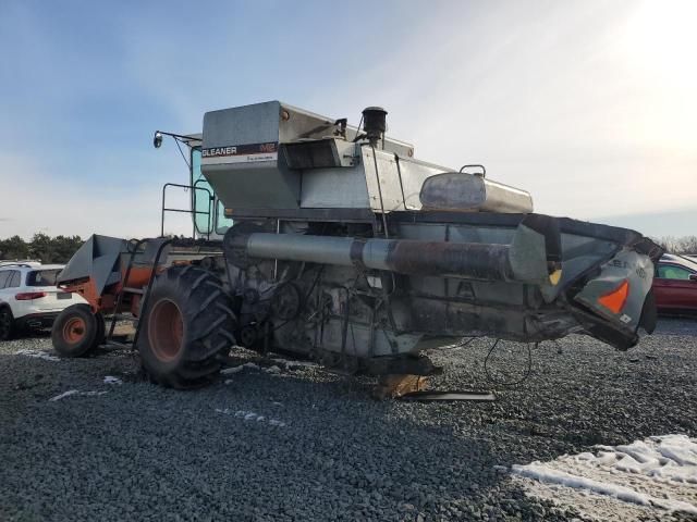 1980 Gleaner Combine