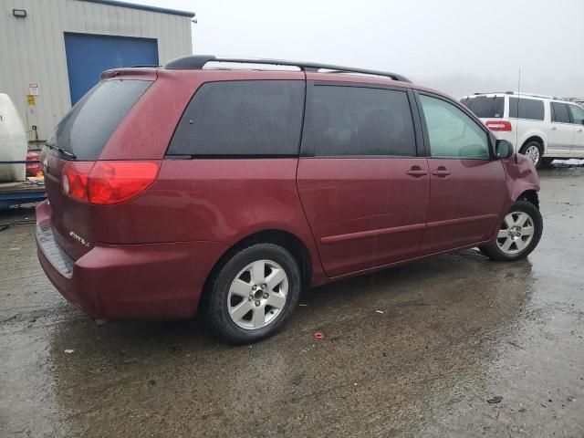 2010 Toyota Sienna CE