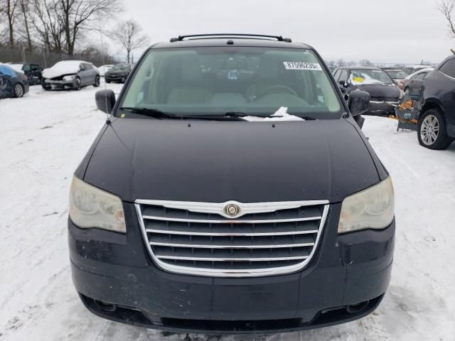 2009 Chrysler Town & Country Touring