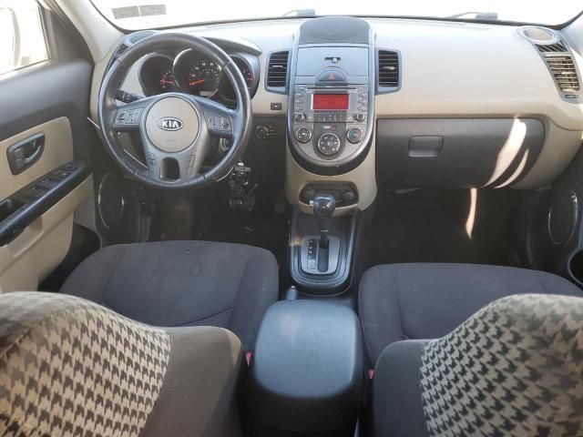 2010 KIA Soul +