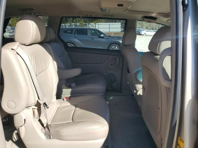 2008 Toyota Sienna XLE