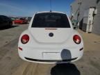 2009 Volkswagen New Beetle S