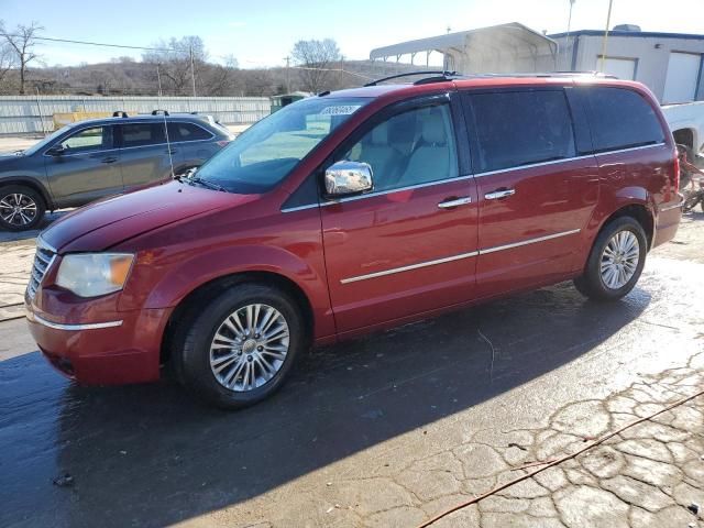 2010 Chrysler Town & Country Limited