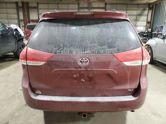 2011 Toyota Sienna XLE